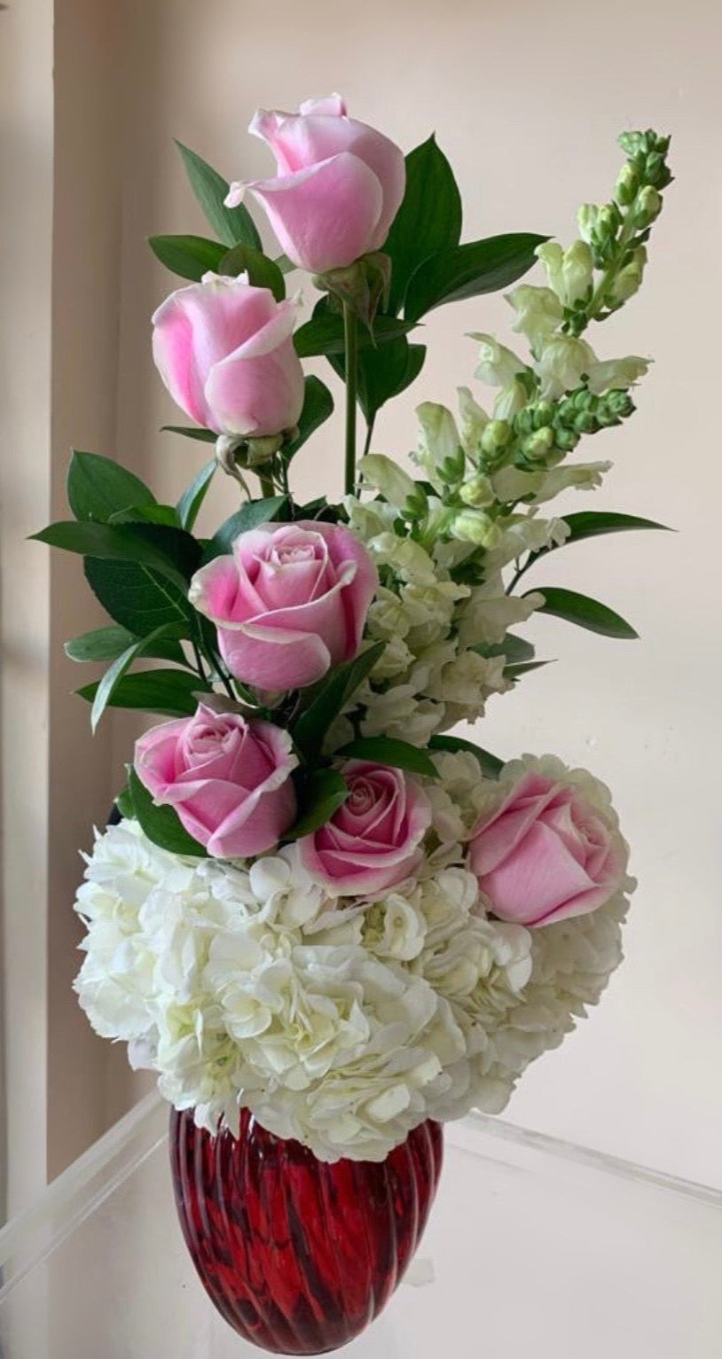 GLW103 - Roses, Hydrangeas and Stock Flowers