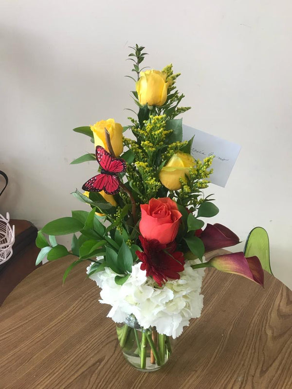 GLW090 - Roses, Callas and Hydrangeas - Small Mix
