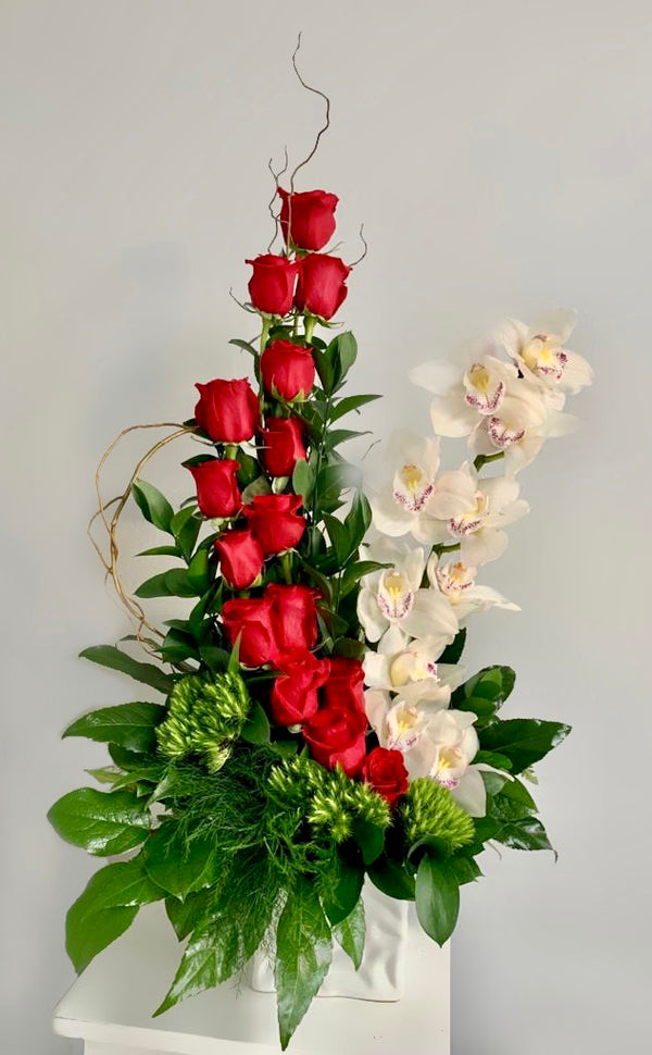 GLW142 - SPIRAL ROSES AND ORCHIDS WITH LUSH GREENERY